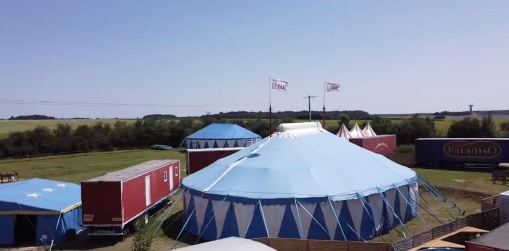 salle-evjg-evjf-location-weekend-soiree-bourges-tours-orleans-blois-vierzon (1)