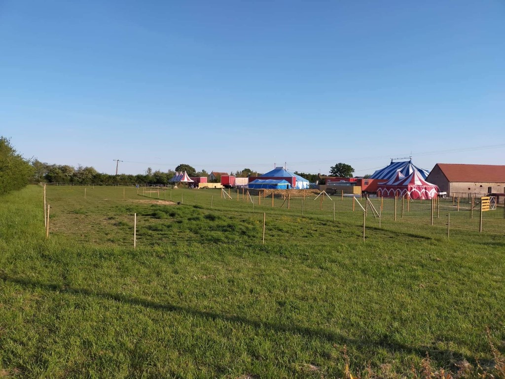 salle-evjg-evjf-location-weekend-soiree-bourges-tours-orleans-blois-vierzon (10)
