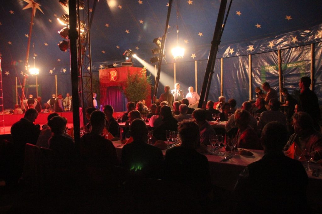 salle-evjg-evjf-location-weekend-soiree-bourges-tours-orleans-blois-vierzon (3)